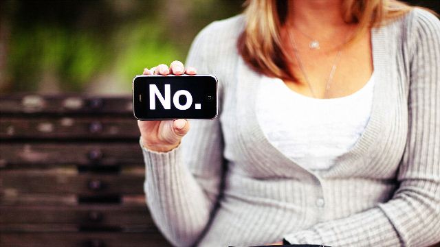 Woman-saying-no